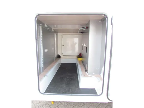 Rapido 666 F Single beds, Pop-top roof, Automatic  photo: 11