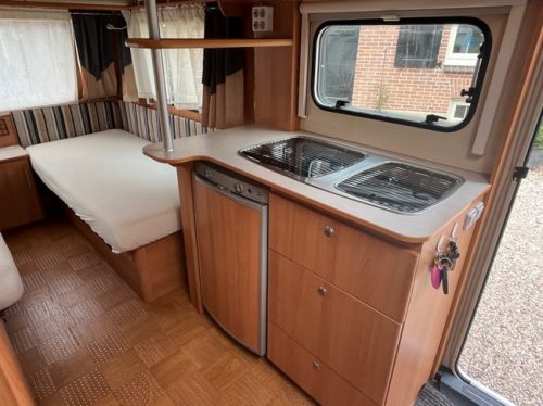Caravelair 450 Ambiance Style Einzelbetten, Rundsitzgruppe, Rangierhilfe, leicht Foto: 9