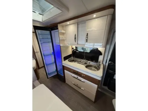 Hobby Excellent 560 KMFE Incl. Awning and Mover photo: 17