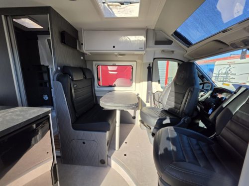 Etrusco CV 600 DB Plus Camper van 6M, Cama transversal foto: 5