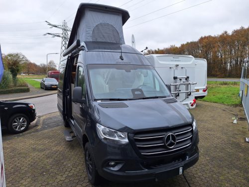 Hymer Grand Canyon S 600 4 PERSONS+SLEEPING ROOF-170HP photo: 20
