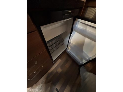 Knaus 650 MEG Sky plus Fiat 2.3 150Hp Automatic | Single beds | Pop-top roof | Roof air conditioning | Shower/toilet | XXL Garage | Satellite TV | TOP CONDITION photo: 10