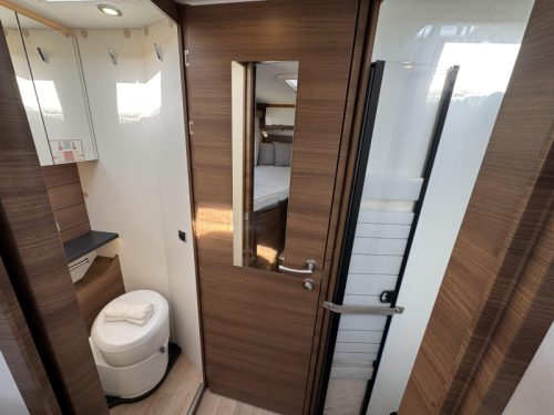 Rapido 666 F Automatic Single beds photo: 19
