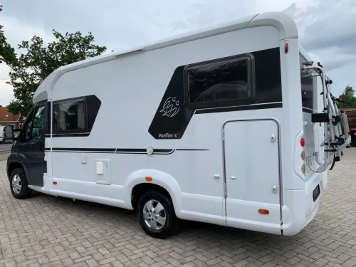 Knaus Vansation 600 TI Single Beds Garage photo: 3