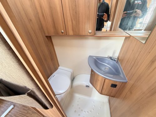 B&uuml;rstner Averso 460 TL Einzelbetten, Mover Markise Foto: 7