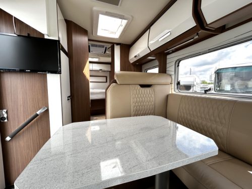 B&uuml;rstner Elegance 695 G Queensbed/Automatic/2016! photo: 7