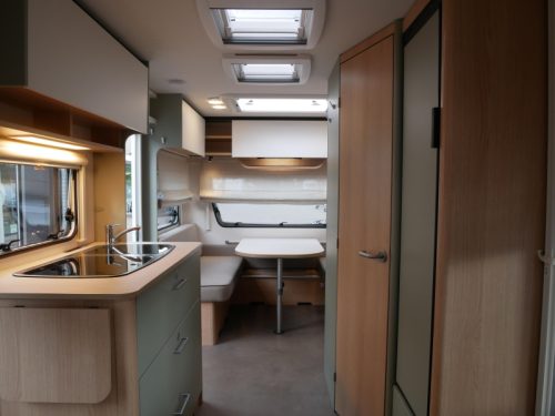 LMC Style 450 D Mover, Vorzelt Foto: 15