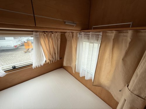 Caravelair Antares Luxe 400 Leichtgewicht 4 Personen Foto: 8