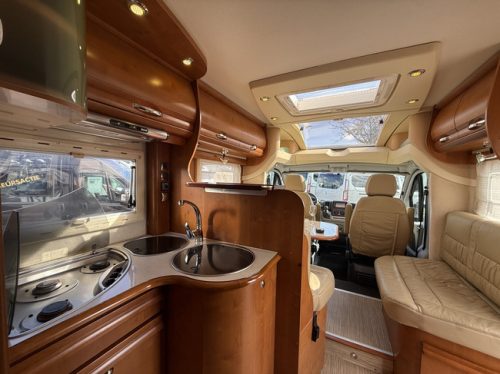 RAPIDO Le Randonneur 7065+F single beds 4 berths air conditioning solar panel maxxvan electric dish tv remis plisse leather bearlock photo: 21