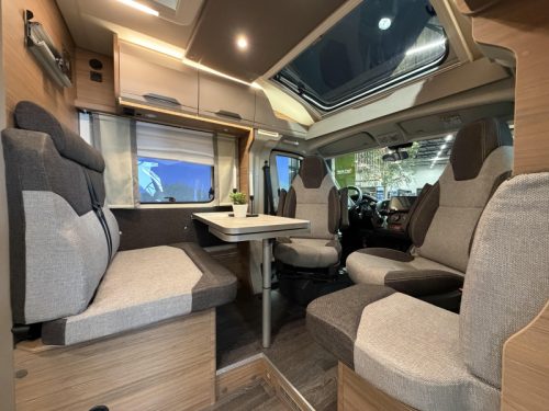 Knaus Vansation 650 MEG Single beds  photo: 7