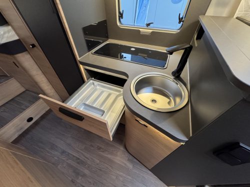 Knaus L!ve Ti 700 MEG photo: 13
