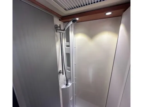 Hymer Exsis-I 578 automatic photo: 11