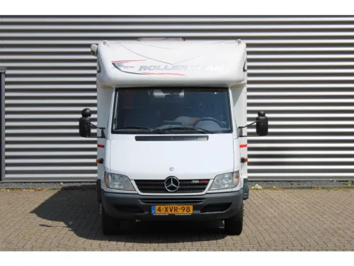 Roller Team Corfu 275 TWIN Mercedes Single Beds CDI photo: 15