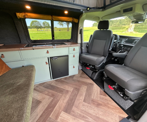 Volkswagen Transporter photo: 12