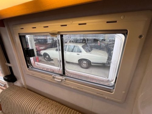 Hymer Bc 655 Cl. Dachklimaanlage Solaranlage Hubbett Fahrradtr&auml;ger 7 Personen 4 Schlafpl&auml;tze Wohnmobil Foto: 18