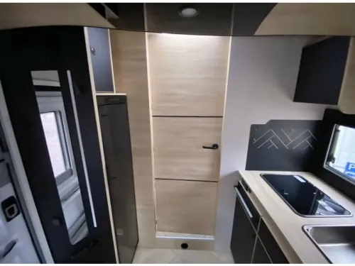 Chausson 777 Premium Etappe Line 8 speed auto. photo: 13