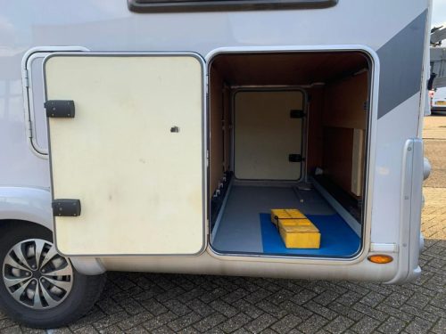 LMC Liberty TI 654 G single beds, lion, air photo: 13