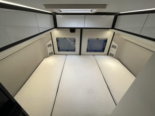 Adria Twin Supreme 600 SPB Anh&auml;ngerkupplung, Markise, Kamera  Foto: 16