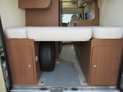 Challenger VANY 02 S Prestige Van conversion Fixed bed Year of manufacture12-2012 photo: 21