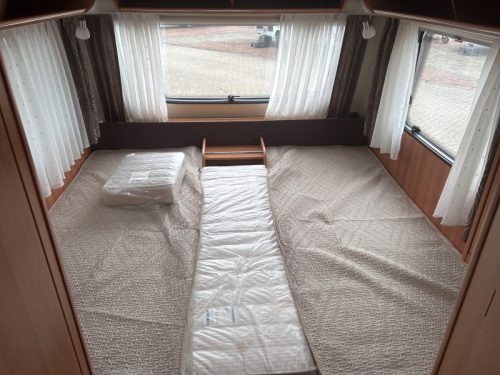 Eriba Nova Light 470 Mover/Toldo Thule foto: 9