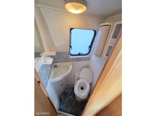 Camper van P&ouml;ssl 2 Win Camper van 2.8JTD ☆Asientos giratorios-Cama fija-128cv☆ foto: 15