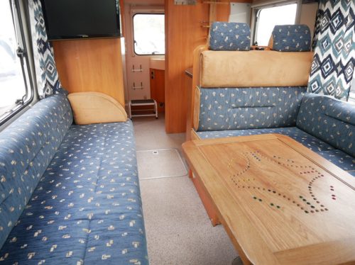 Weinsberg Meteor, Alkoven, Viel Platz 6.50 Meter Alkoven Foto: 11