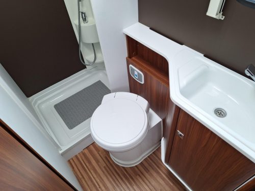 Adria Coral S 650 SF FRANZ&Ouml;SISCHES BETT Foto: 6
