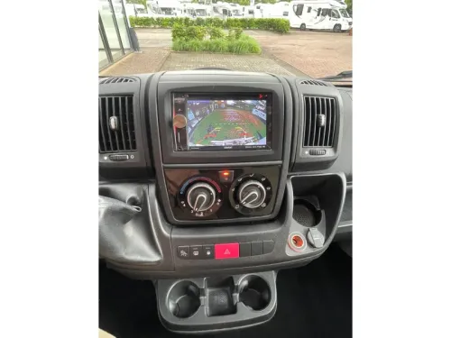 Chausson Flash 625 Drop-down bed 52000 km 2015 photo: 10