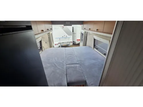 Hymer Car 372 L&auml;ngsbetten Nivelliersystem Foto: 8