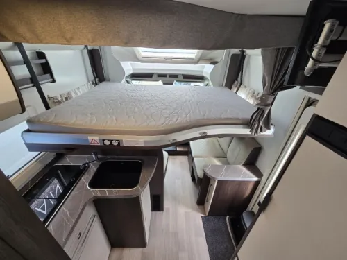 Benimar Cocoon Northautokapp 463 Single beds / Automatic  photo: 11