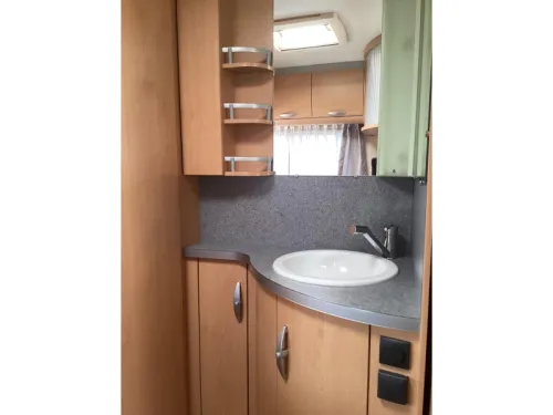 Knaus Sudwind White Edition 500 FU Airco/awning photo: 6
