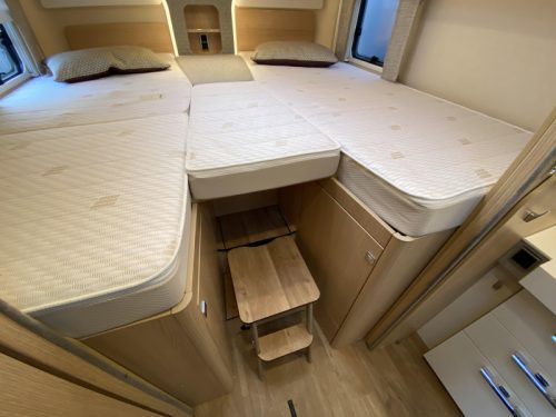 Hymer B ML I 880 Air conditioning, dish, automatic photo: 21