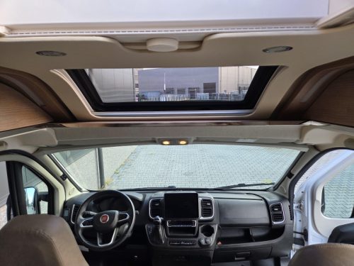 Malibu Charming GT Skyview 600 Luftfederung Skyroof Foto: 5