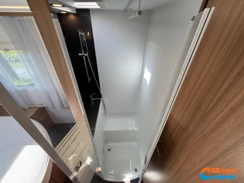 Adria Matrix 640 DC Queensbed / Face to face  photo: 18