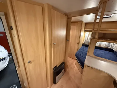 Dethleffs Camper 510 DB Franz&ouml;sisches Bett Rundsitz Markise Foto: 8
