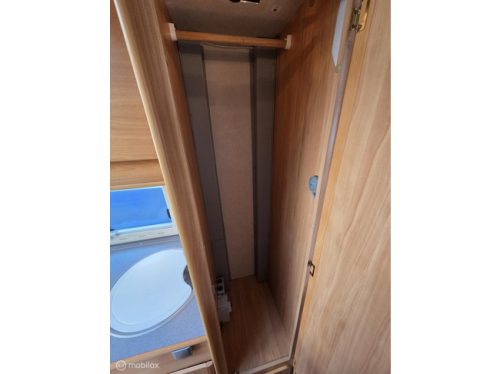 Adria Coral 660 enkele bedden 128pk ☆Trekhaak, 2004, Solar☆ foto: 21