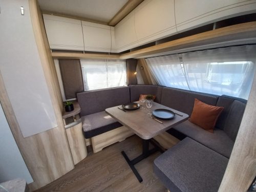 Hobby De Luxe 460 LU 1500kg  foto: 4