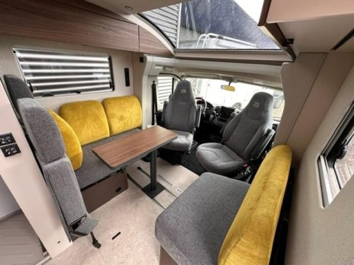 B&uuml;rstner Signature SFT 7.4 CAMPER VAN HET JAAR!  foto: 1