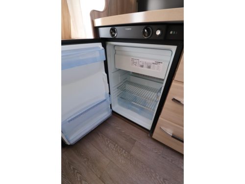 Hobby De Luxe 455 UF Mover / Store photo : 12
