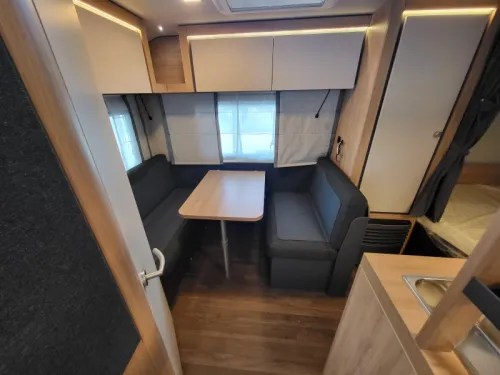 Knaus Sport 400 QD free mover photo: 6