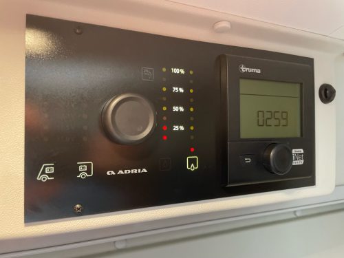 Adria Twin 640 SPX Querbett Solarmodul BEARLOCK EURO6 Foto: 11