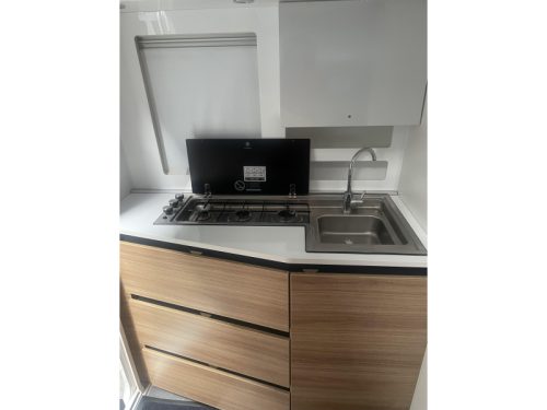 Adria Action Sport 391 LH photo: 10