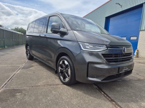 Volkswagen Transporter Caravelle 8-person Pano 4m photo: 3