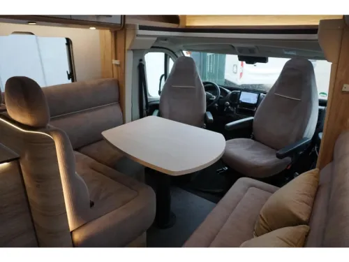 Eura Mobil Profila RS 675 SB Electric pop-up bed  photo: 11