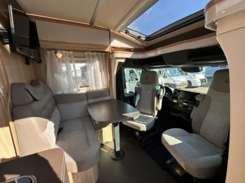 Hymer ML-T 580 -SEPARATE BEDS - AUTOMATIC photo: 1