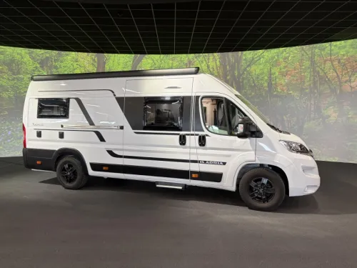 Adria Twin Axess 640 SL solar panel / inverter photo: 2