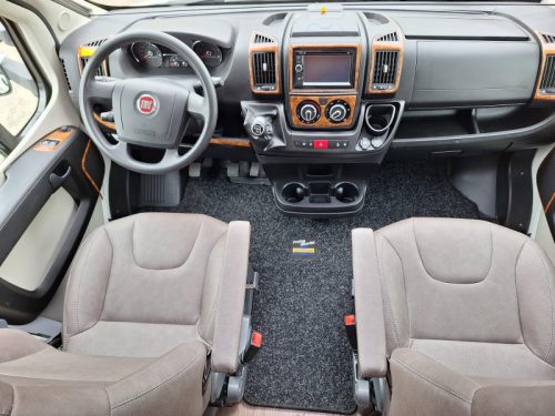 Eura Mobil Profila RS 720 QB FIXED BED+POP-TOP ROOF  photo: 7