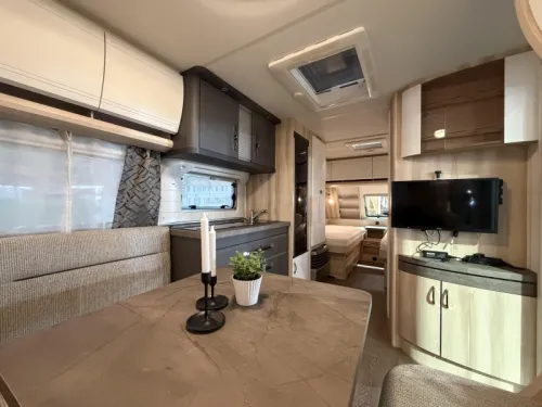Hobby De Luxe 540 UL single beds / mover photo: 14