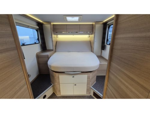 Adria Coral S French bed / top condition! photo: 7