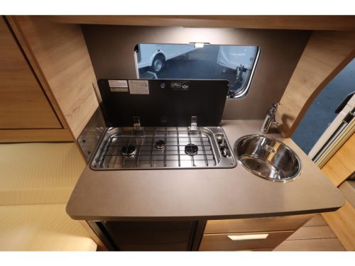 Knaus Sudwind Black Selection 460 EU Single beds  photo: 9